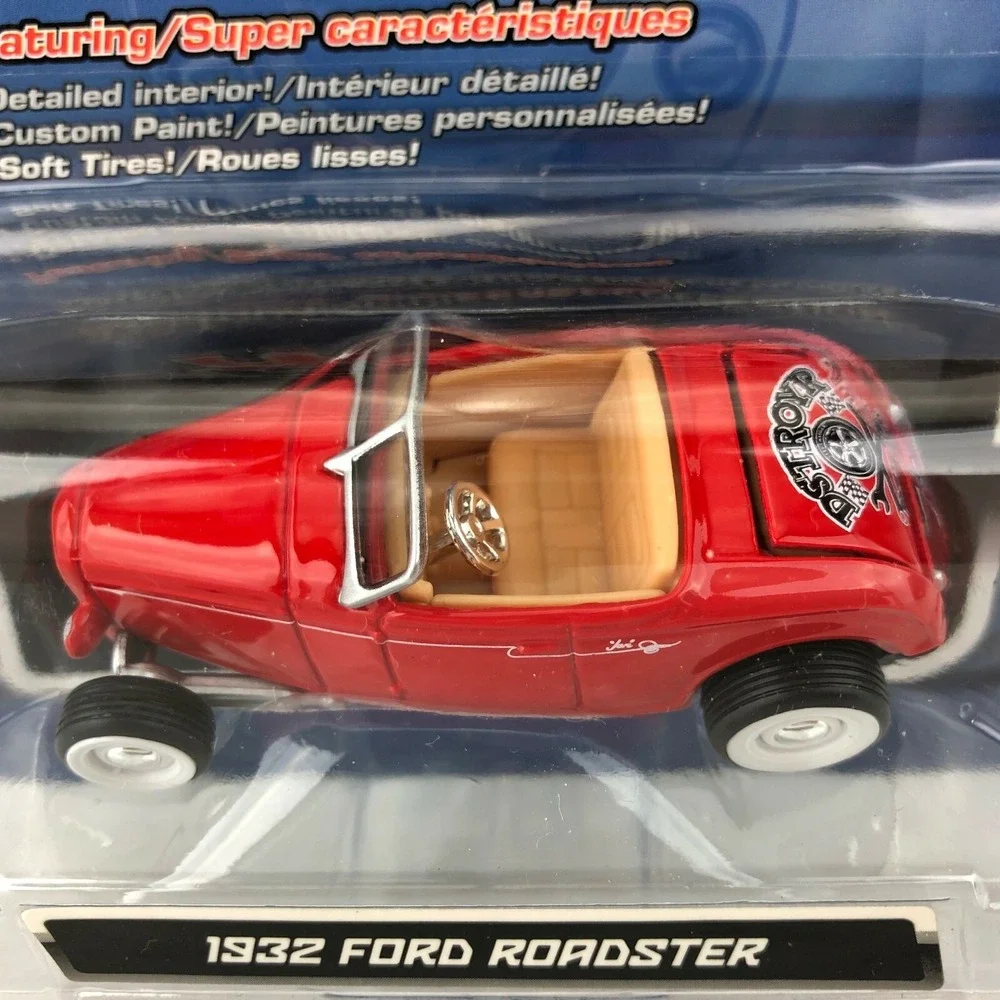 Maisto Pro RodZ‎ 1932 '32 Ford Roadster Car Red Die Cast 1/64 Scale Rumble Seat